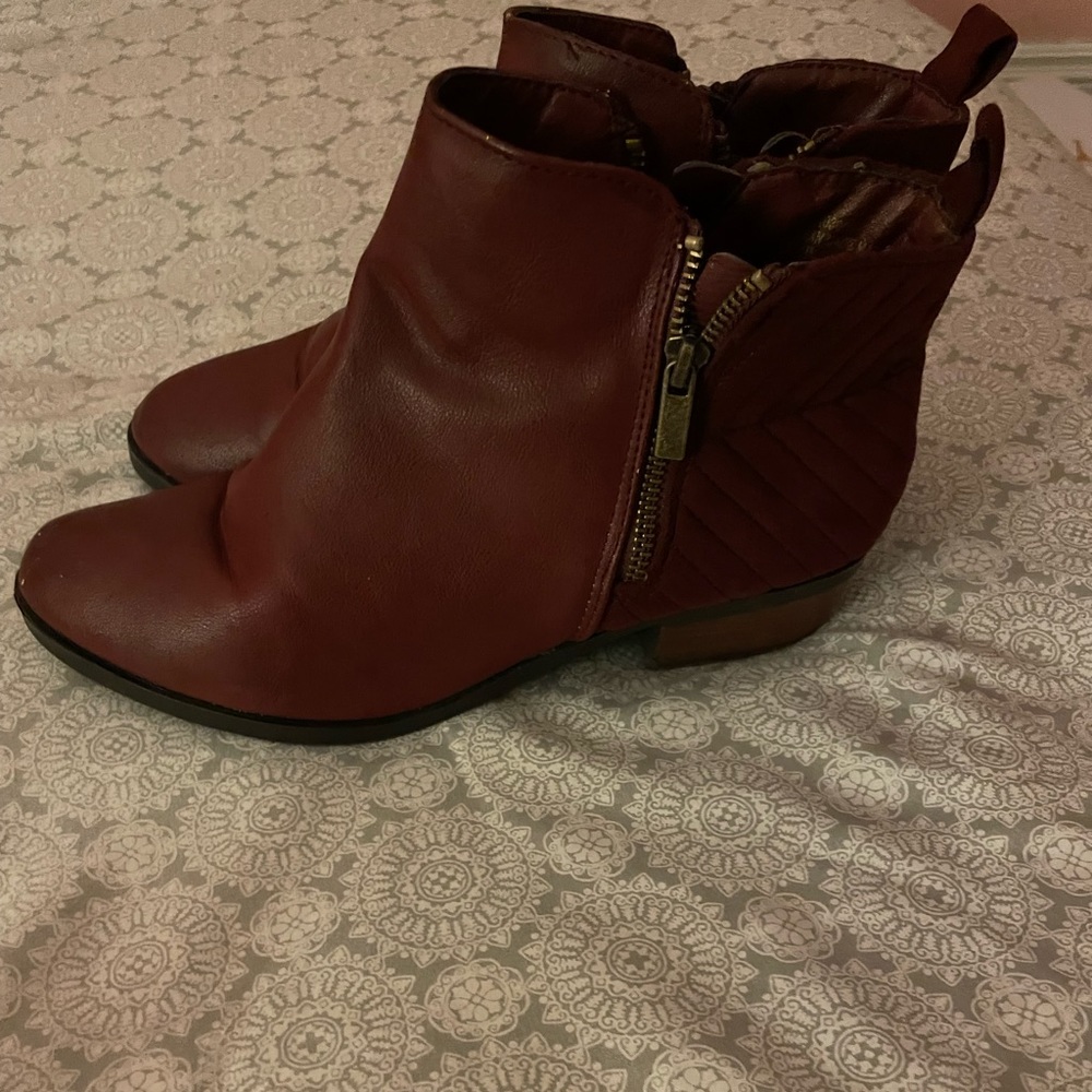 Red booties - Picture 2 of 4